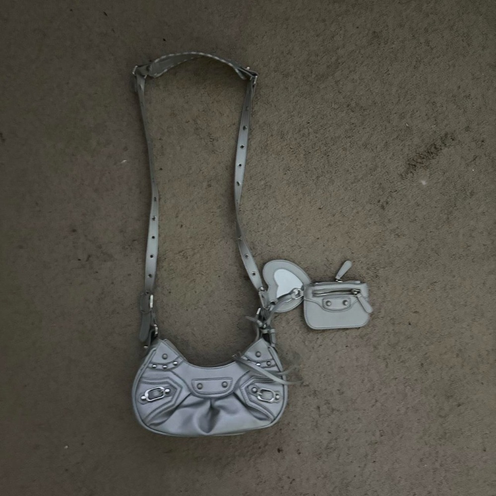 Stylish Gray Shoulder Bag with Mini Pouch